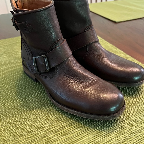 Frye Shoes - Frye Tyler Engineer Brown Ankle Boots with Buckle Strap Women’s 6B